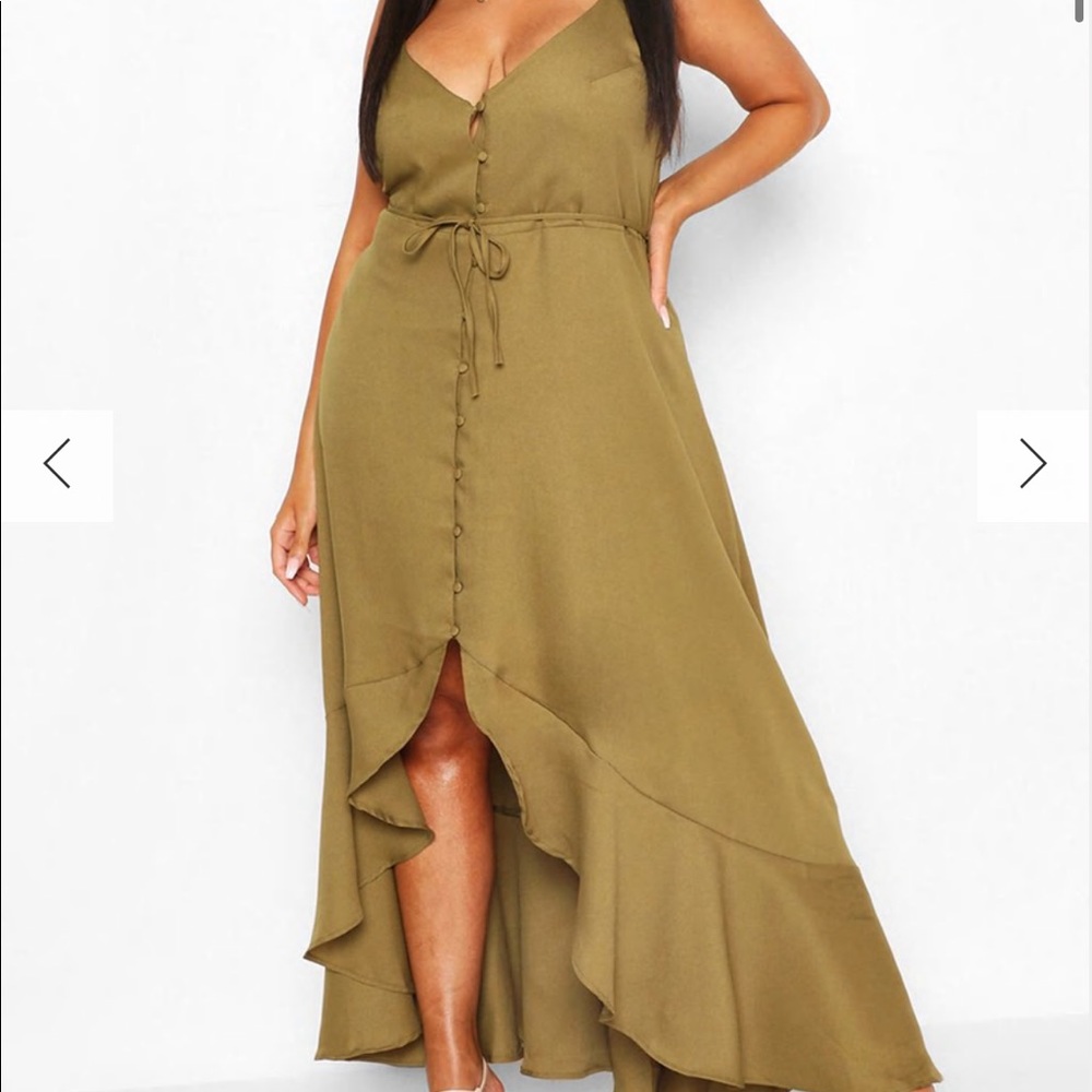 NWT Boohoo Plus Ruffle Tie Front Strappy Maxi Dress Olive Green Sz 22